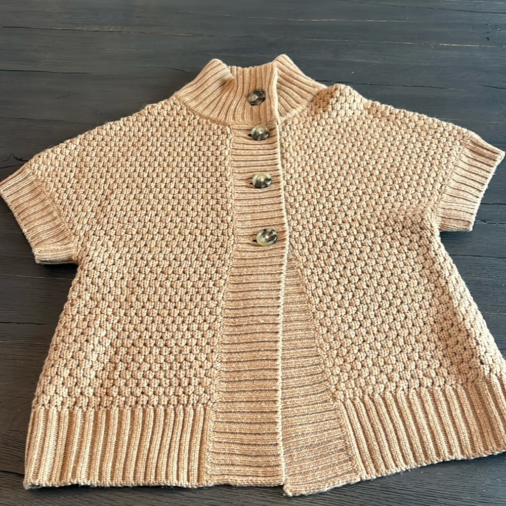 Banana republic short sleeve button up sweater